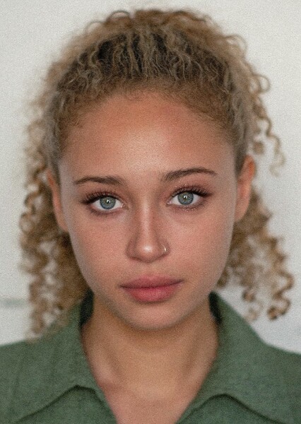 Ella-Rae Smith photo