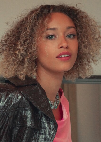 Ella-Rae Smith photo