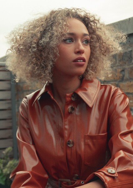 Ella-Rae Smith photo