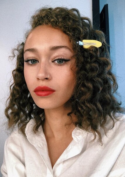 Ella-Rae Smith photo