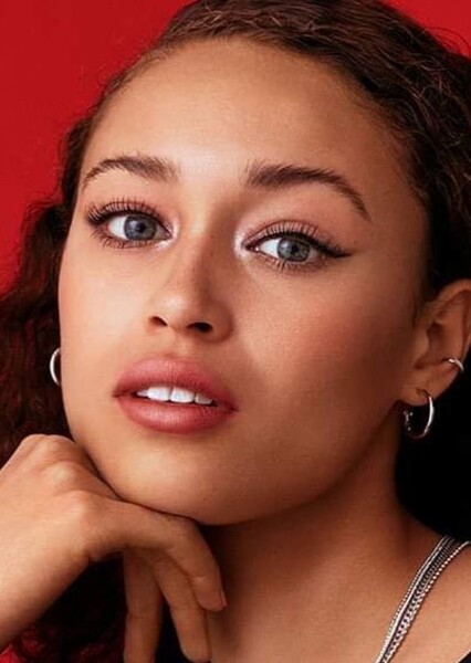 Ella-Rae Smith photo