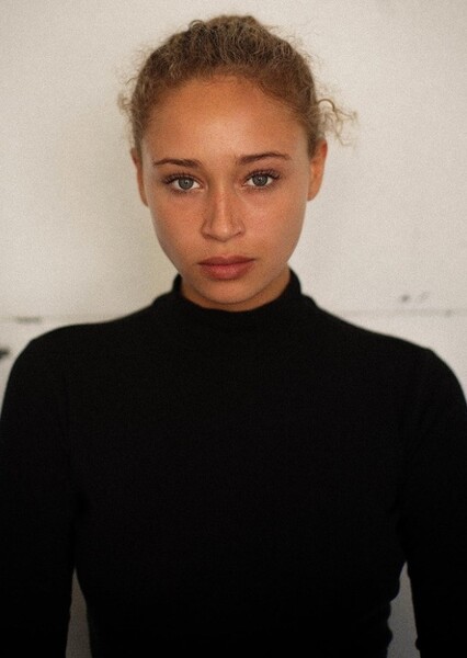 Ella-Rae Smith photo