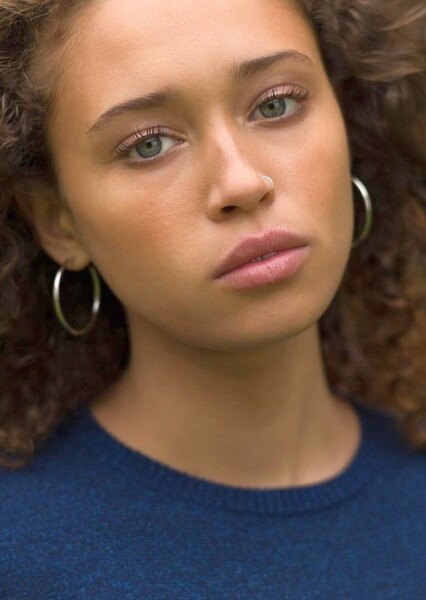 Ella-Rae Smith photo