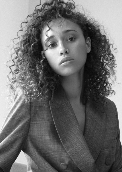 Ella-Rae Smith photo