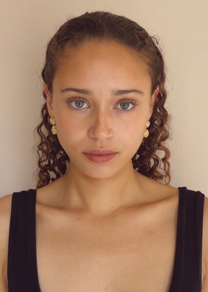 Ella-Rae Smith photo