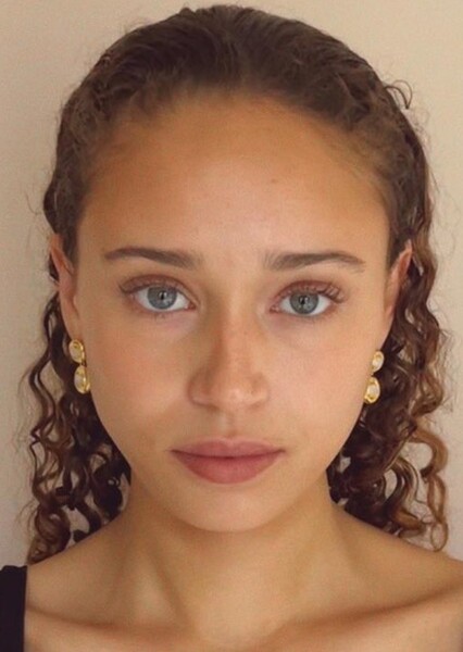 Ella-Rae Smith photo