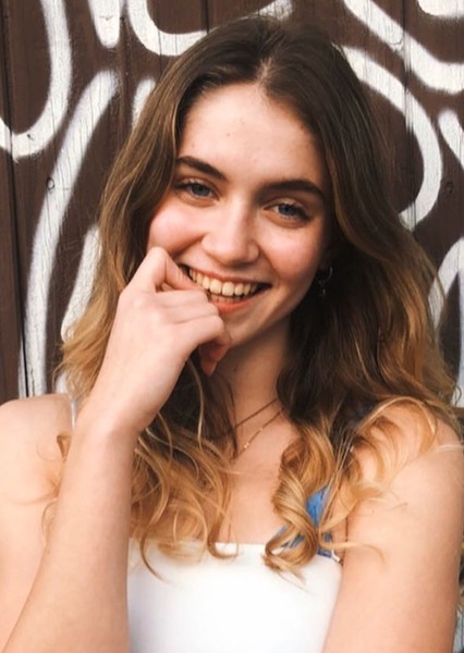 Ella Rene photo