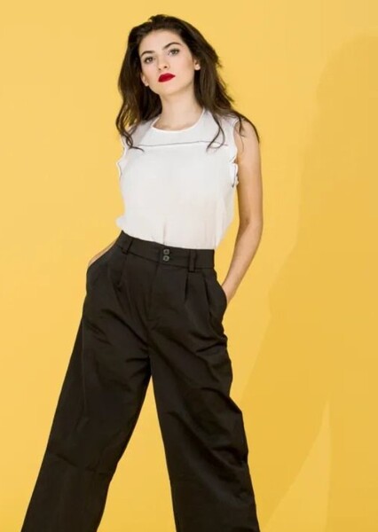 Ella Rubin photo