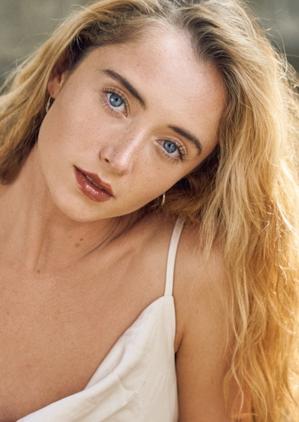 Ella Starbuck photo