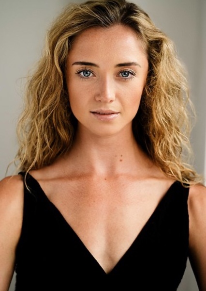 Ella Starbuck photo