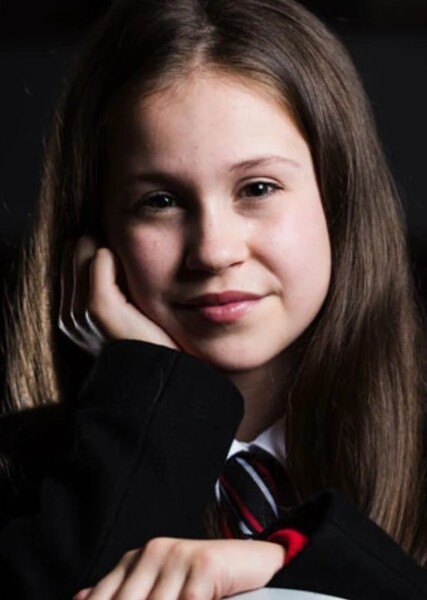 Ella Tweed photo