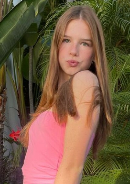 Ellarose Kaylor photo