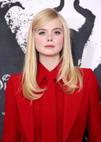 Elle Fanning photo