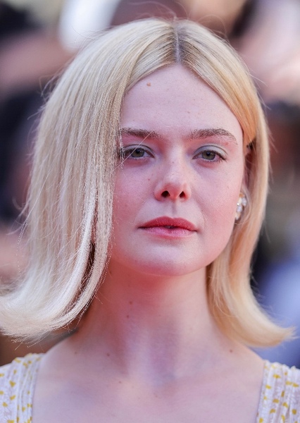 Elle Fanning photo