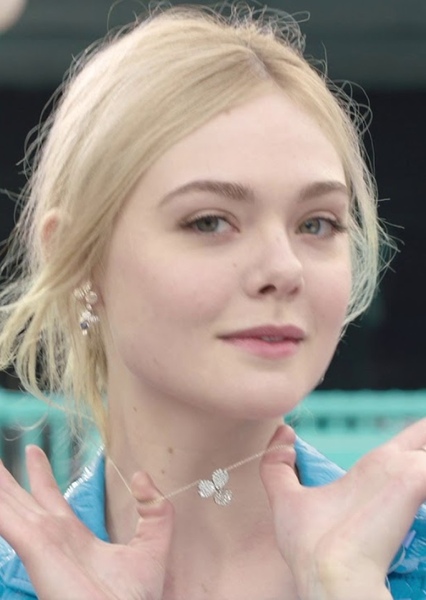 Elle Fanning photo