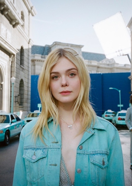 Elle Fanning photo