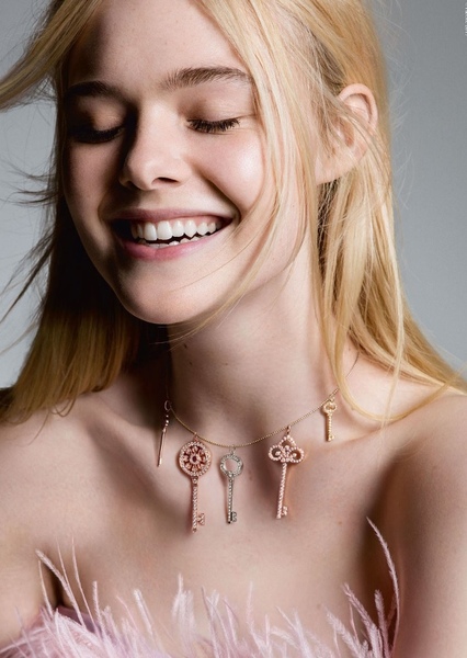 Elle Fanning photo
