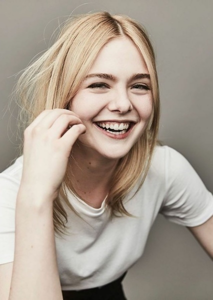 Elle Fanning photo