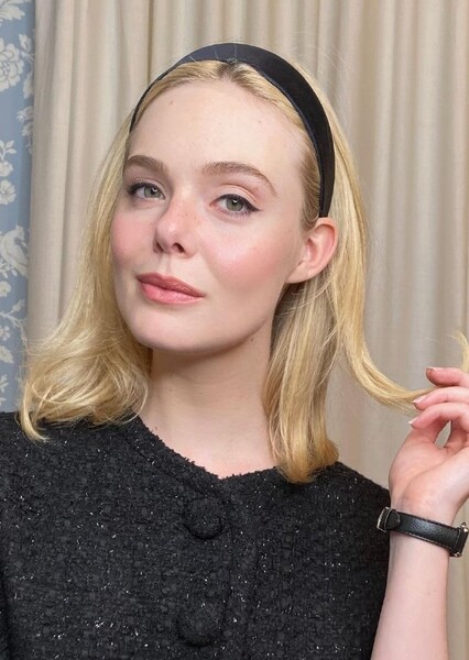 Elle Fanning photo
