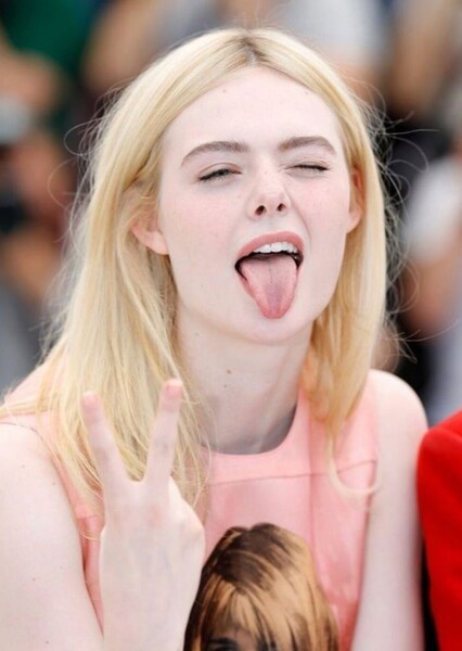 Elle Fanning photo