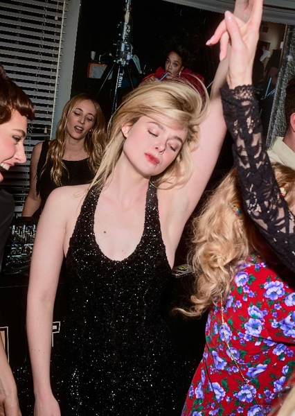 Elle Fanning photo