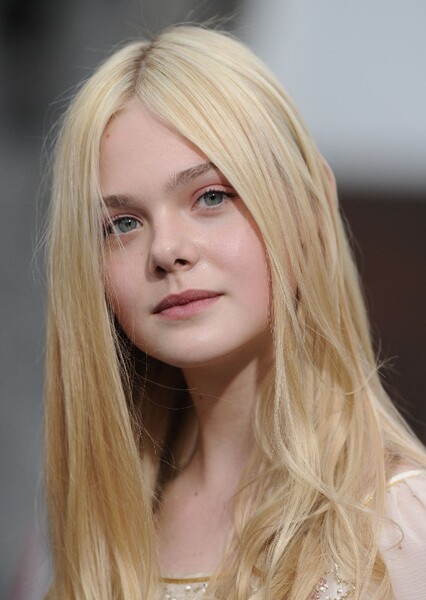 Elle Fanning photo