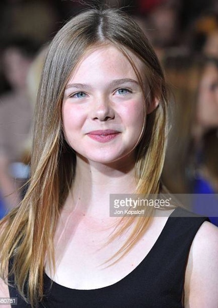 Elle Fanning photo