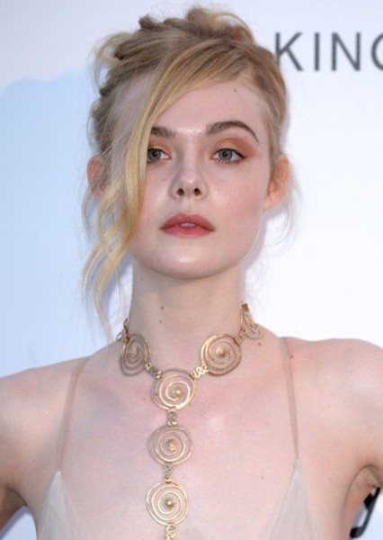 Elle Fanning photo
