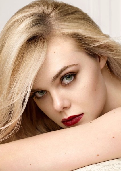 Elle Fanning photo