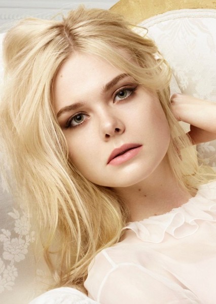 Elle Fanning photo