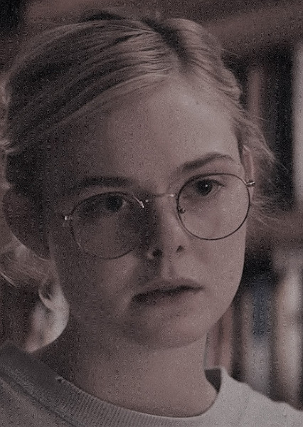 Elle Fanning photo