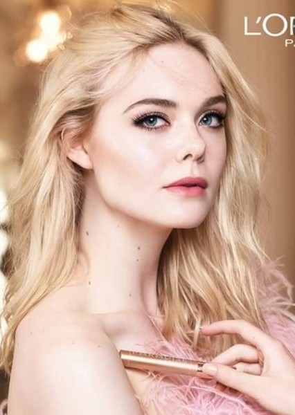 Elle Fanning photo