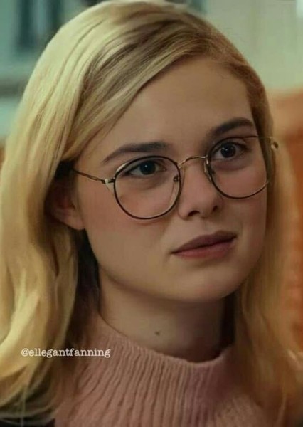 Elle Fanning photo
