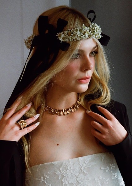 Elle Fanning photo