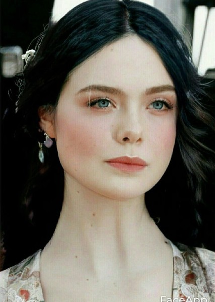 Elle Fanning photo