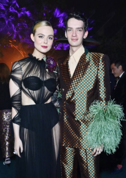 Elle Fanning and Kodi Smith-McPhee photo