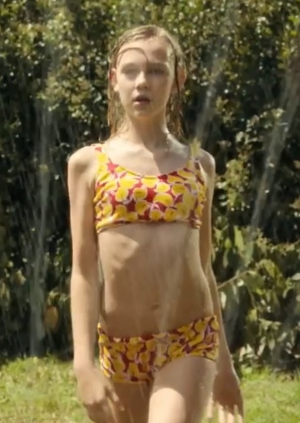 Elle Graham photo