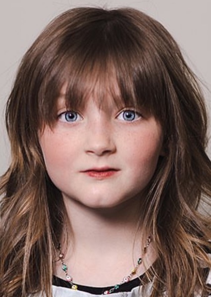 Elle Lisic photo
