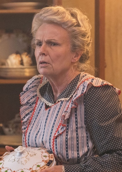 Ellen (Mary Poppins) photo