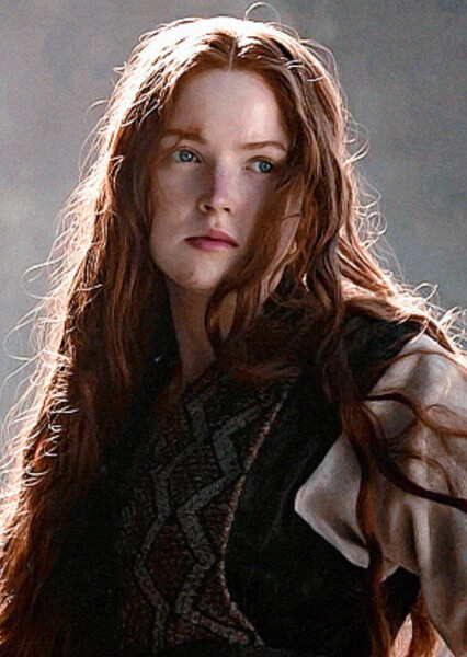 Ellie Bamber photo