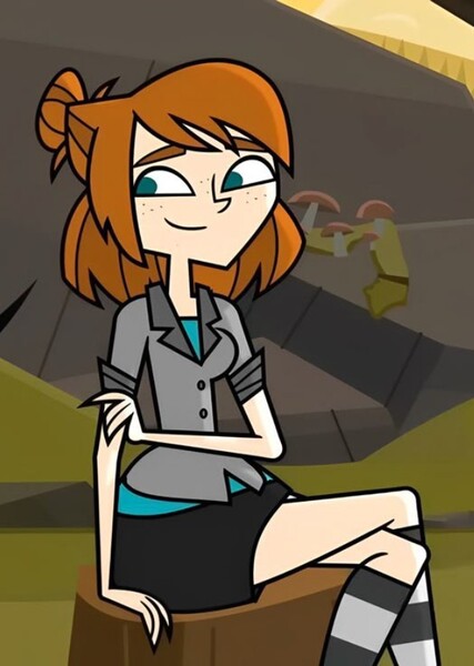 Ellie (Disventure Camp)