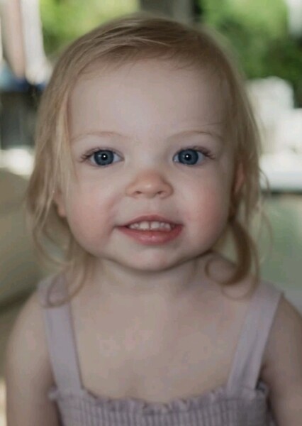 Ellie Dudley photo