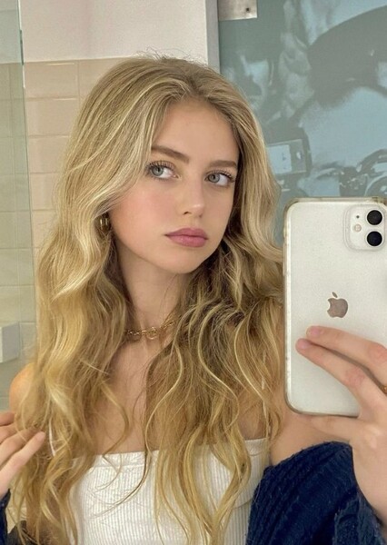 Ellie Rosinkranz