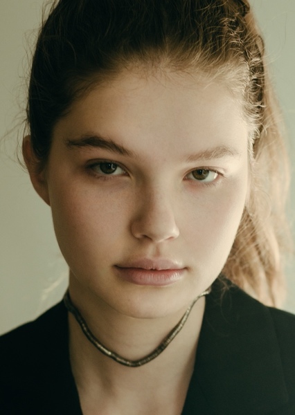 Ellie Thumann