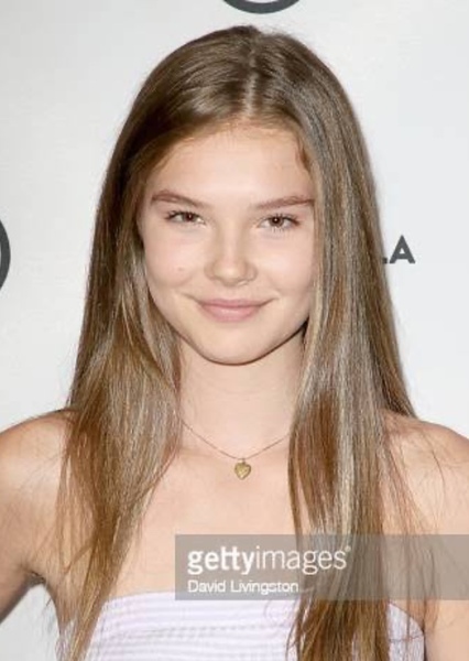 Ellie Thumann
