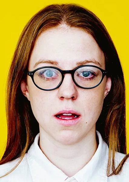 Ellie White photo
