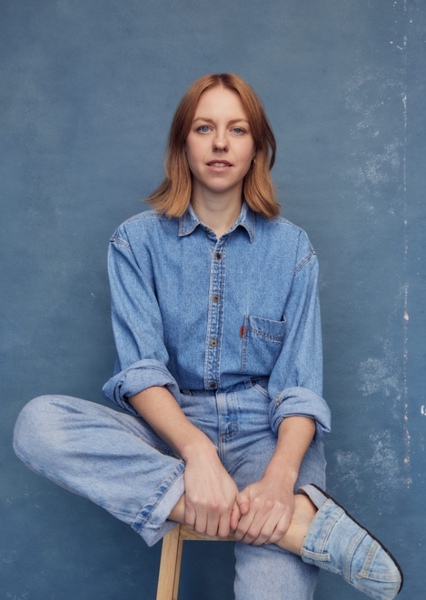 Ellie White photo