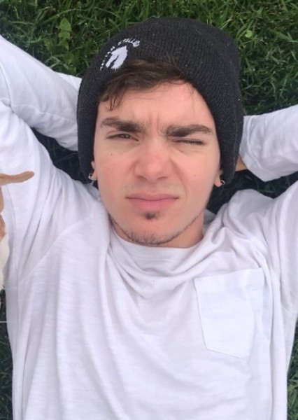 Elliot Fletcher photo