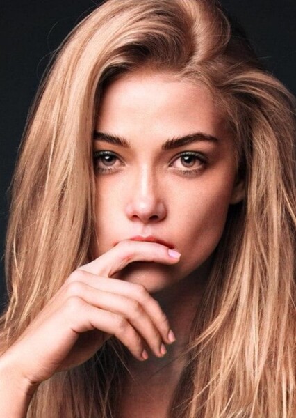 Elona Lebedeva photo