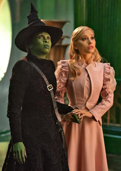 Elphaba and Glinda photo